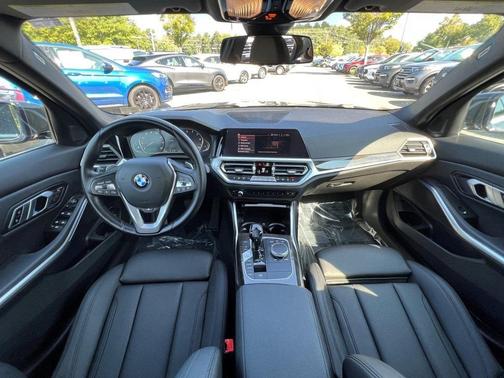 2021 BMW 330 i xDrive