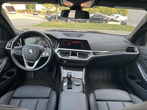 2021 BMW 330 i xDrive