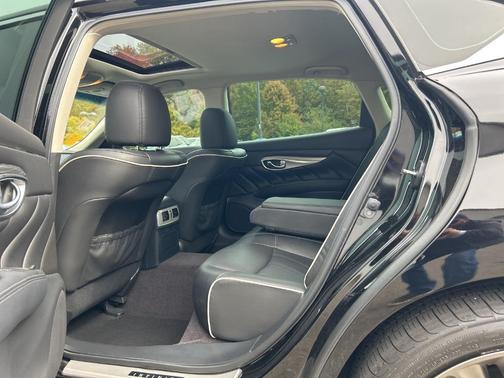 2018 INFINITI Q70L 3.7 LUXE