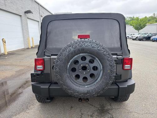 Granite Crystal Clearcoat Metallic 2016 Jeep Wrangler Unlimited Sport