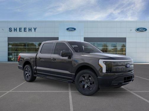 2025 Ford F-150 Lightning LARIAT