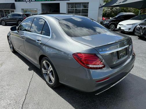 2017 Mercedes-Benz E-Class E 300 Sedan 4D