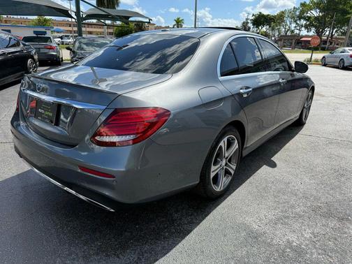 2017 Mercedes-Benz E-Class E 300 Sedan 4D
