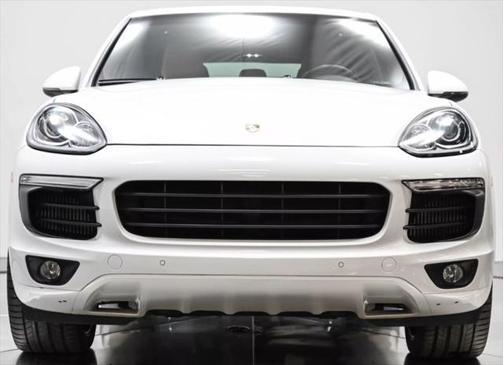 2016 Porsche Cayenne S