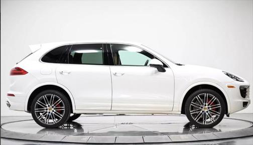 2016 Porsche Cayenne S