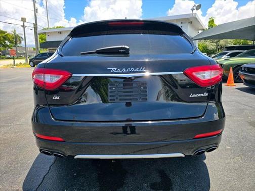 2017 Maserati Levante Base