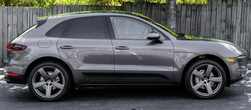 2016 Porsche Macan Turbo
