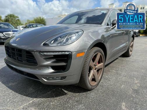 2016 Porsche Macan Turbo