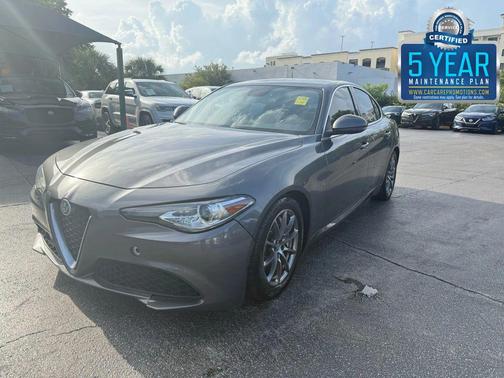 2018 Alfa Romeo Giulia Base