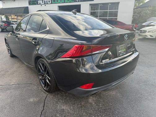 2018 Lexus IS 300 Base