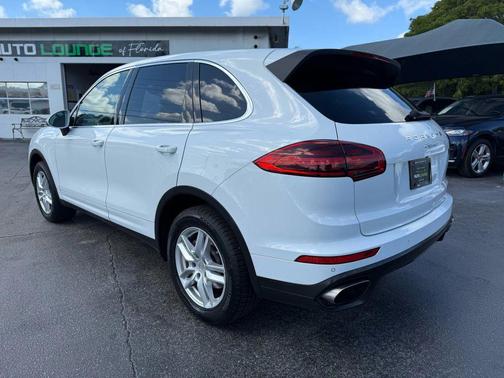 2016 Porsche Cayenne Sport Utility 4D