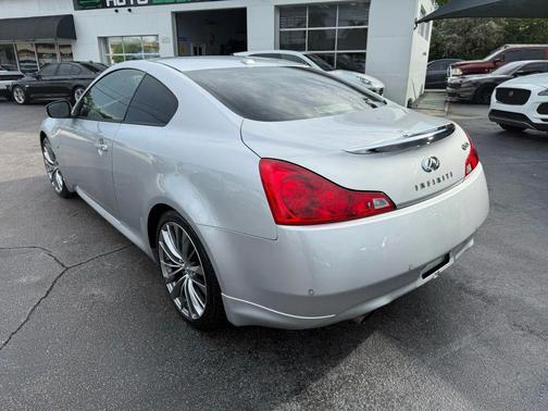 2015 INFINITI Q60 Journey
