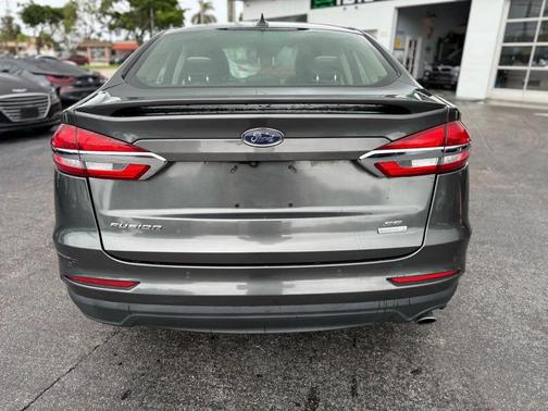2019 Ford Fusion SE