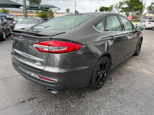 2019 Ford Fusion SE