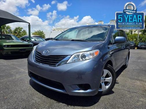 2014 Toyota Sienna LE