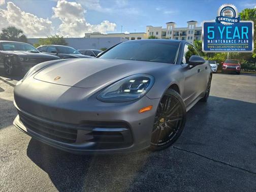 2018 Porsche Panamera 4