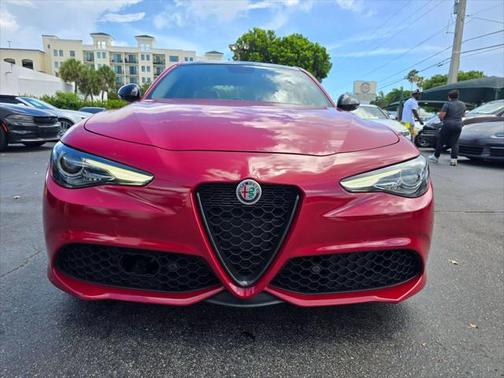 2019 Alfa Romeo Giulia Sport