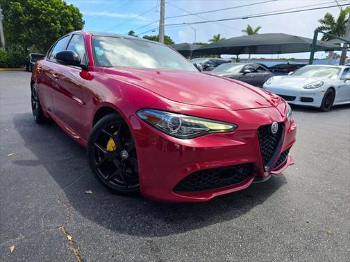 2019 Alfa Romeo Giulia Sport