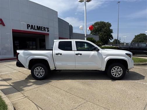 2025 Toyota Tacoma SR