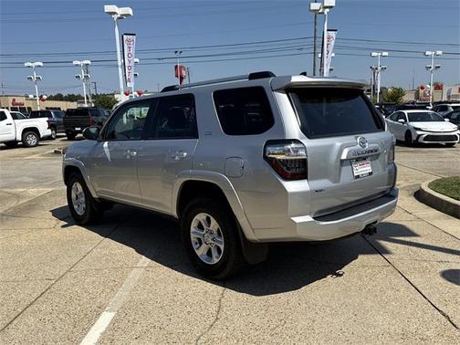 2024 Toyota 4Runner SR5