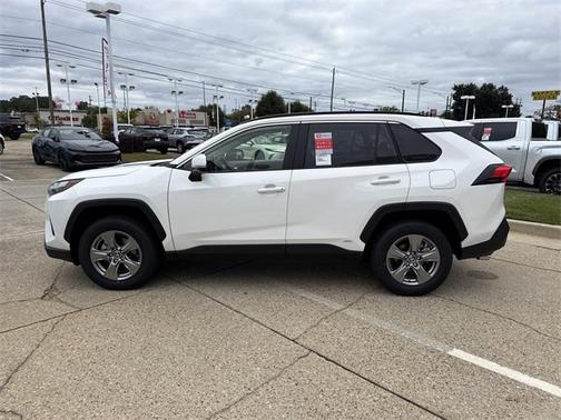 2025 Toyota RAV4 Hybrid XLE