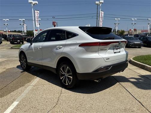 2023 Toyota Venza LE