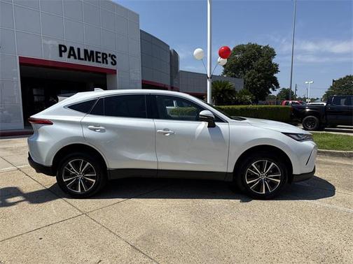 2023 Toyota Venza LE