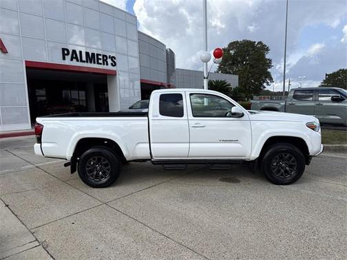 2022 Toyota Tacoma SR