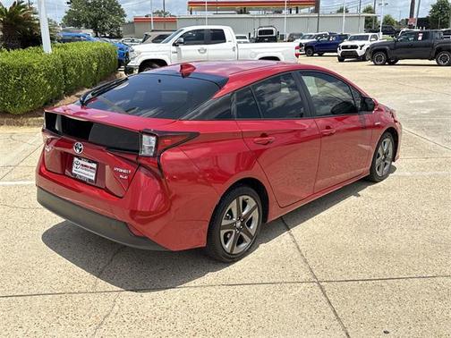 2022 Toyota Prius L