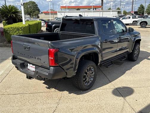 2025 Toyota Tacoma SR