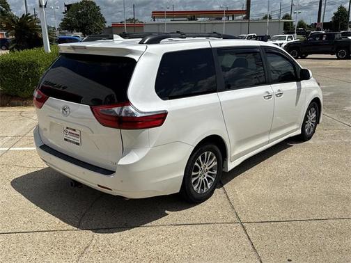 2020 Toyota Sienna Limited