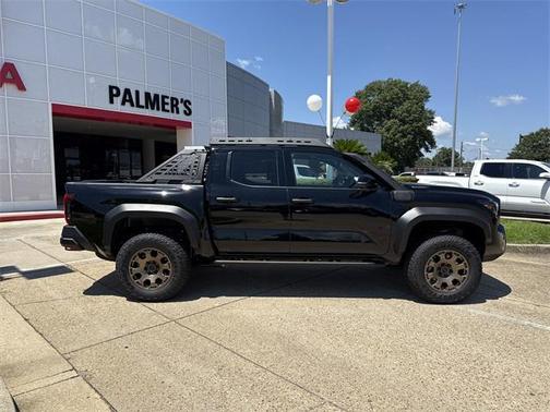2025 Toyota Tacoma Hybrid Trailhunter