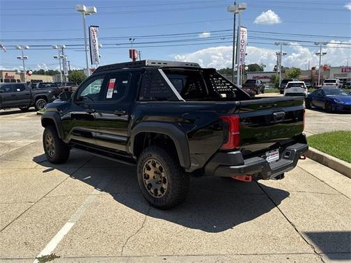 2025 Toyota Tacoma Hybrid Trailhunter