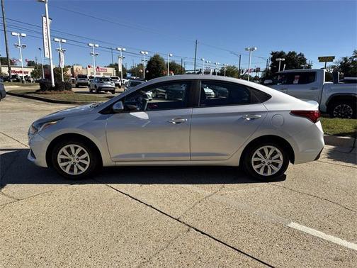 2019 Hyundai Accent SE