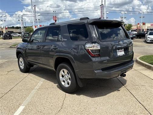 2024 Toyota 4Runner SR5
