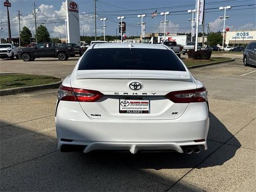 2020 Toyota Camry SE