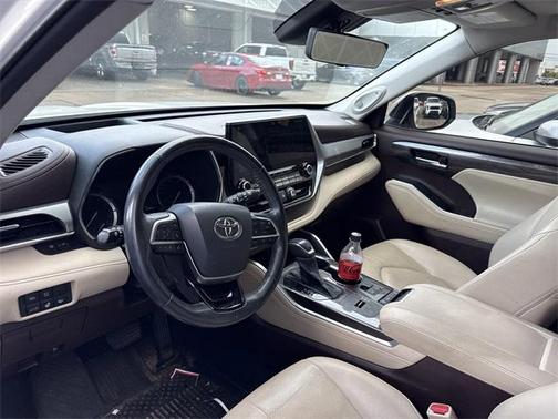 2021 Toyota Highlander Platinum