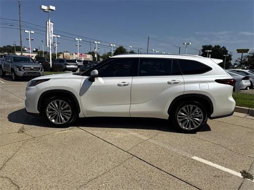 2021 Toyota Highlander Platinum