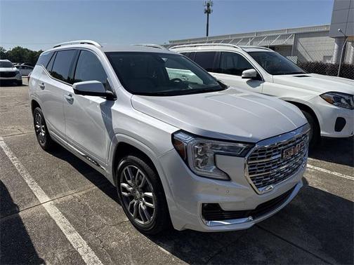 2023 GMC Terrain Denali
