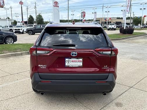 2023 Toyota RAV4 Hybrid LE