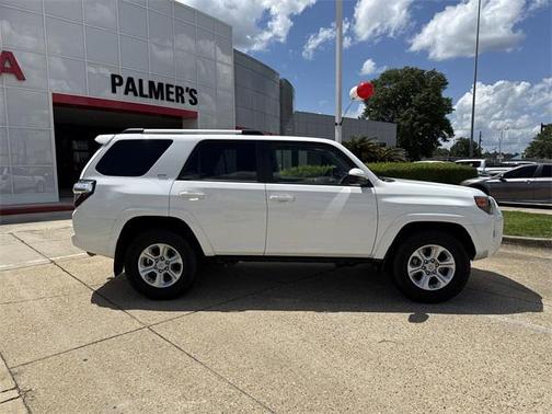 2024 Toyota 4Runner SR5