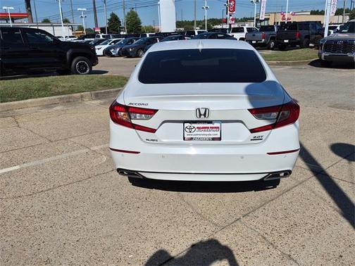 2020 Honda Accord Touring 2.0T