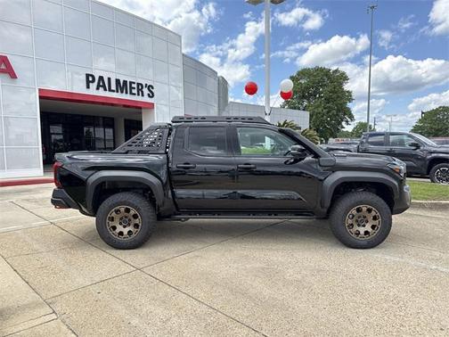 2025 Toyota Tacoma Hybrid Trailhunter