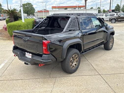 2025 Toyota Tacoma Hybrid Trailhunter