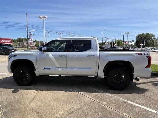 2023 Toyota Tundra Hybrid 1794 Edition