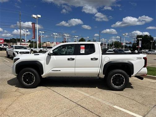 2024 Toyota Tacoma TRD Off Road
