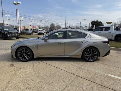 2022 Lexus IS 350 Base