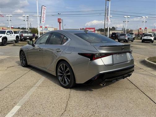 2022 Lexus IS 350 Base
