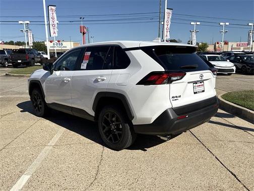 2025 Toyota RAV4 LE