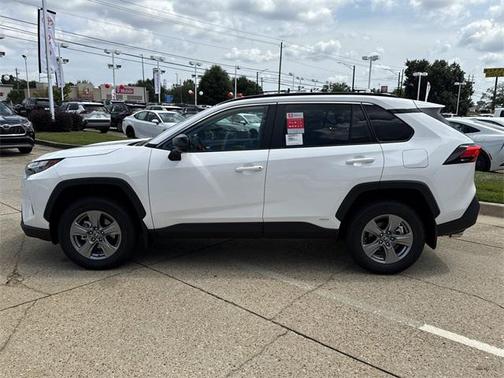 2025 Toyota RAV4 Hybrid LE